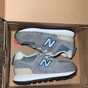 Toddler new balance sneakers